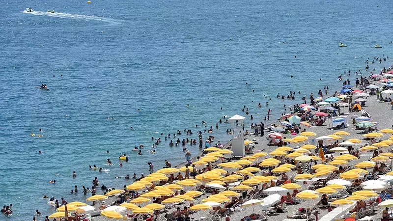 Konyaaltı'ndaki Beachler Ücretli Ve Ücretsiz Plajlar-1